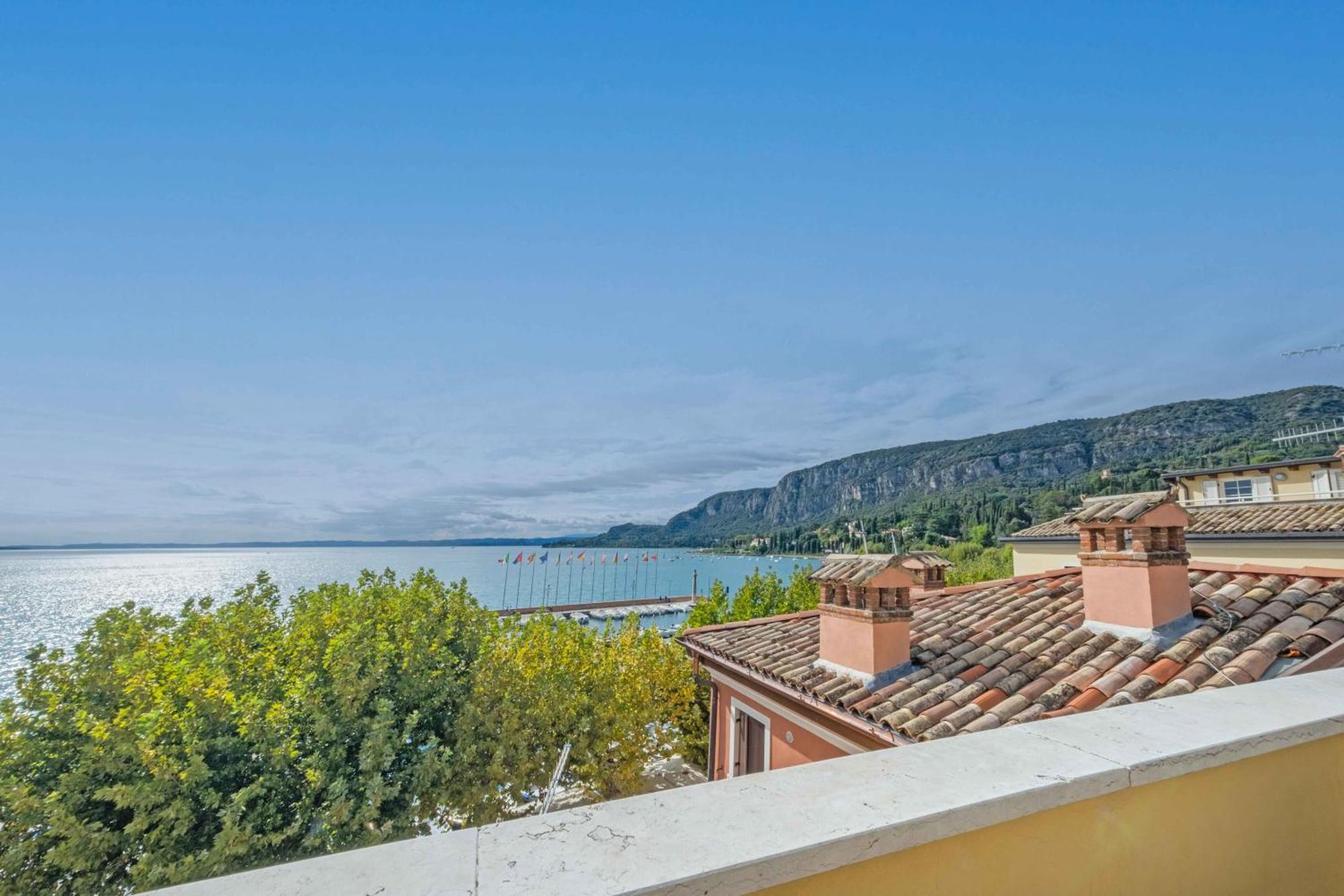 Apartmentsgarda - Baia Del Garda 5 Экстерьер фото